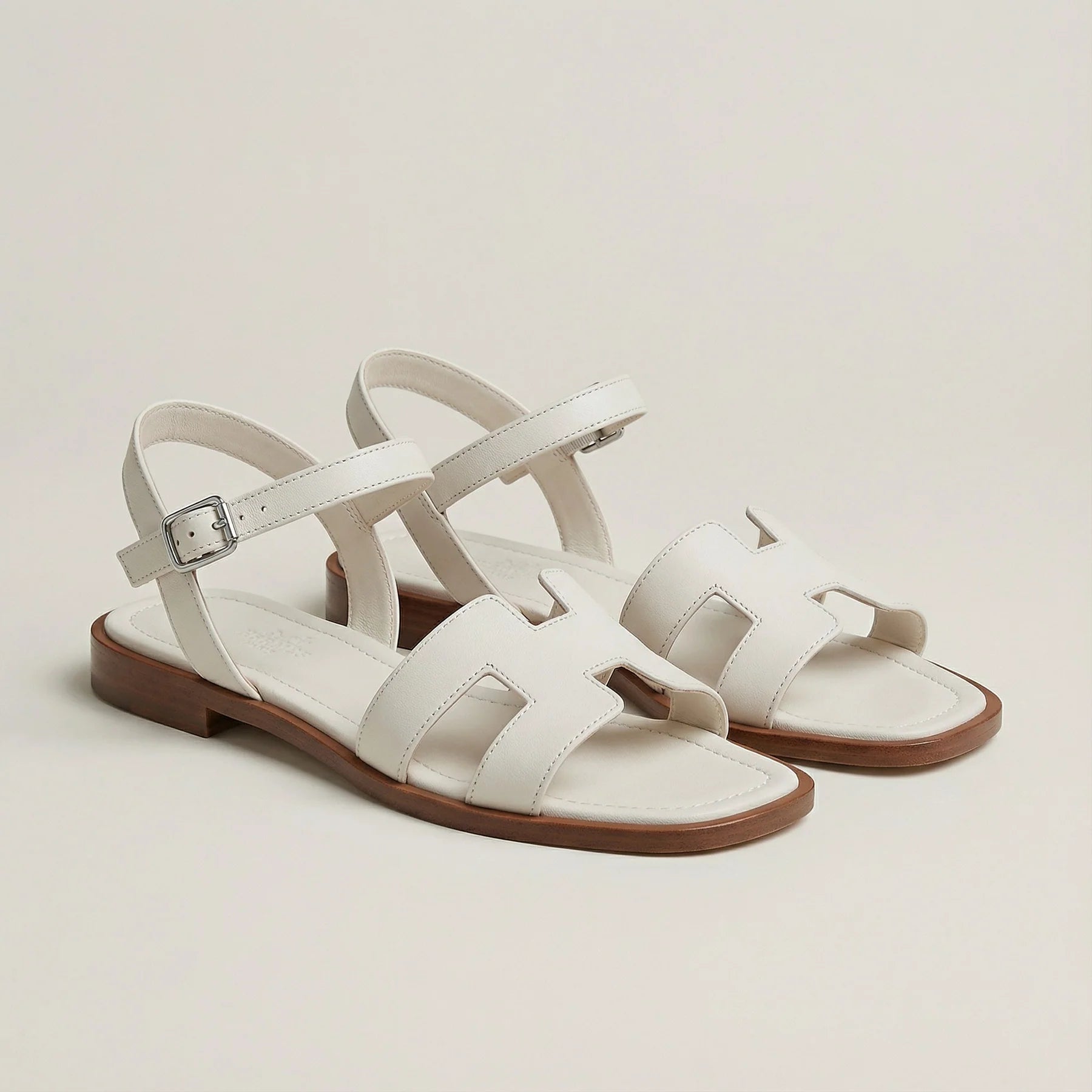 Deliane | Sophisticated Flat Sandals