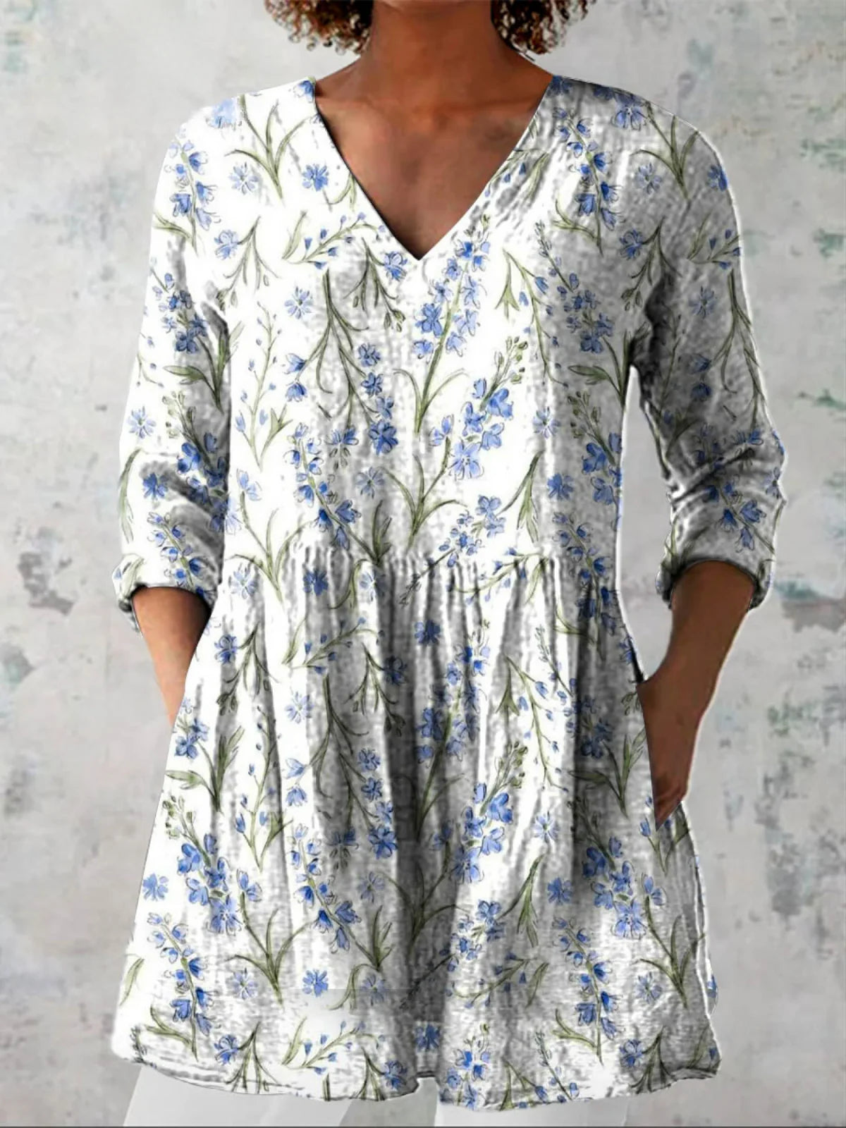 Jeanne | Long Blouse with V-Neck